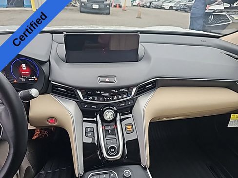 Certified 2025 Acura TLX w/ Technology Package image 9