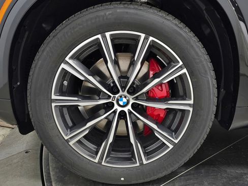 Used 2026 BMW X5 xDrive40i w/ M Sport Package AWD/4WD image 7