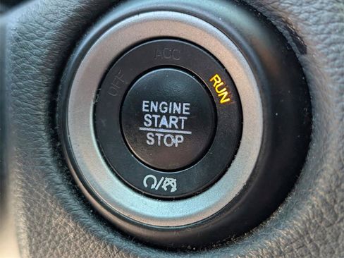 Used 2019 Dodge Durango R/T w/ Blacktop Package image 28