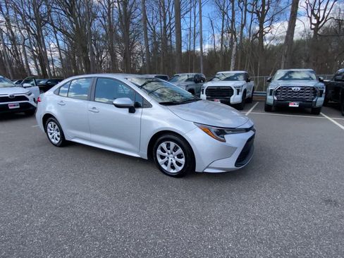 Used 2024 Toyota Corolla LE FWD image 7