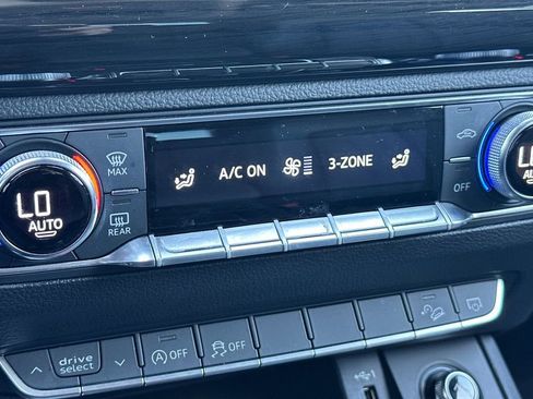 Used 2018 Audi Q5 2.0T Premium w/ Convenience Package image 23