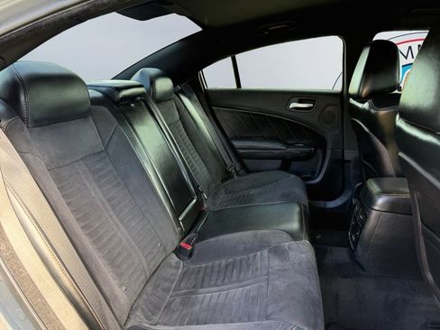 Used 2017 Dodge Charger R/T image 25