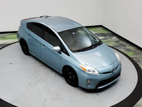 Used 2015 Toyota Prius Two FWD image 30