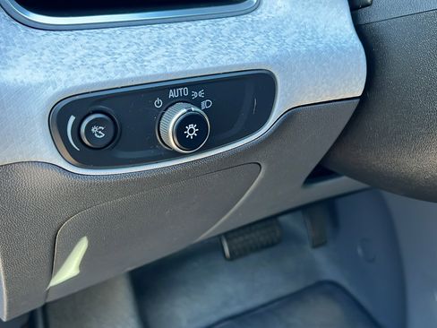 Used 2021 Chevrolet Bolt LT image 26