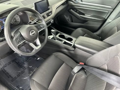 Used 2023 Nissan Altima 2.5 SV FWD image 24