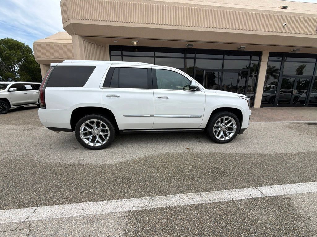 Used 2019 Cadillac Escalade Platinum AWD/4WD image 7