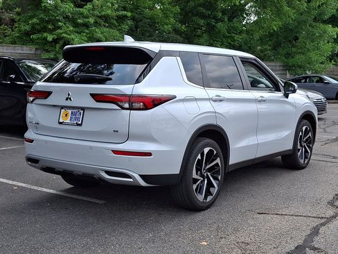 Used 2024 Mitsubishi Outlander SE FWD image 4