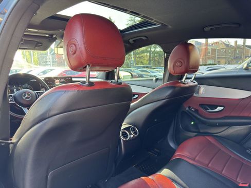 Used 2020 Mercedes-Benz GLC 300 4MATIC Coupe image 28