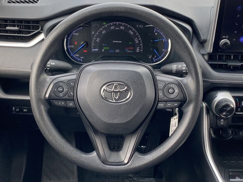 Certified 2025 Toyota RAV4 LE image 16