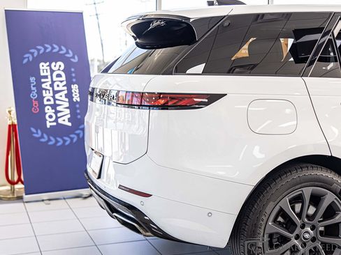 Used 2024 Land Rover Range Rover Sport Dynamic SE AWD/4WD image 15