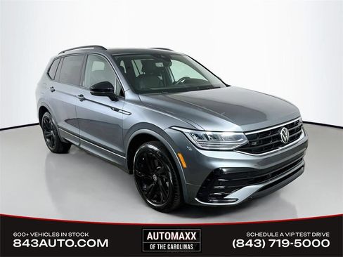 Used 2023 Volkswagen Tiguan SE R-Line FWD image 1