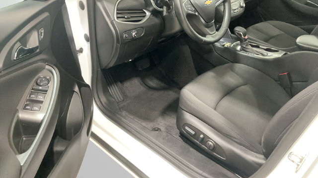 Used 2024 Chevrolet Malibu RS w/ LPO, Floor Liner Package FWD image 28