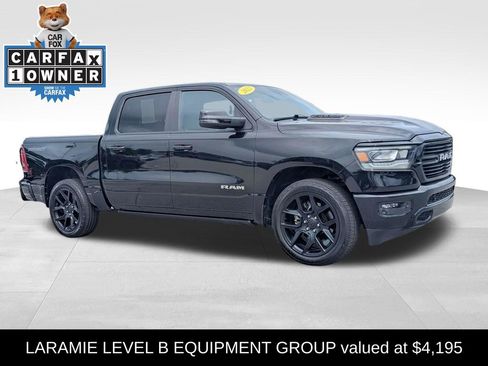 Used 2023 RAM 1500 Laramie AWD/4WD image 1