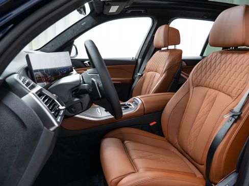 New 2026 BMW X5 xDrive50e image 13