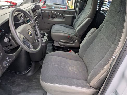 Used 2024 Chevrolet Express 2500 w/ Driver Convenience Package image 22