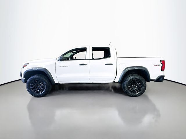 New 2025 Chevrolet Colorado Trail Boss w/ Off-Road Front Bumper Package AWD/4WD image 9