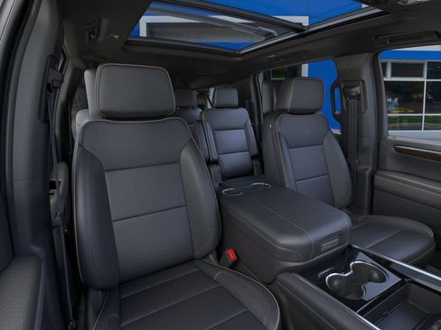 New 2026 Chevrolet Suburban Premier image 16