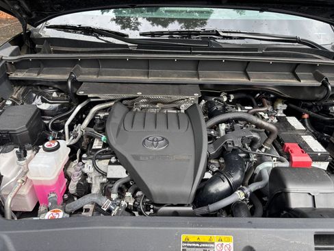 Used 2025 Toyota Highlander XSE AWD/4WD image 36