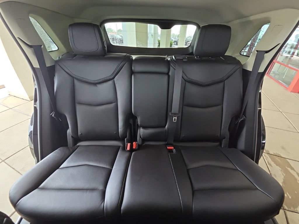 Used 2017 Cadillac XT5 Luxury w/ Driver Awareness Package FWD image 19