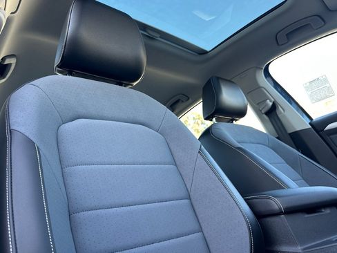 New 2026 Volkswagen Jetta SE FWD image 14