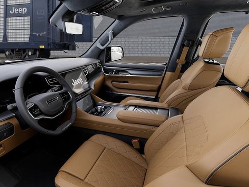 New 2026 Jeep Grand Wagoneer Summit AWD/4WD image 22