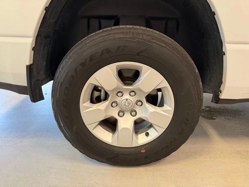 Used 2021 RAM 1500 Big Horn AWD/4WD image 33