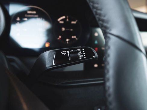 Used 2024 Porsche 911 Carrera GTS image 22