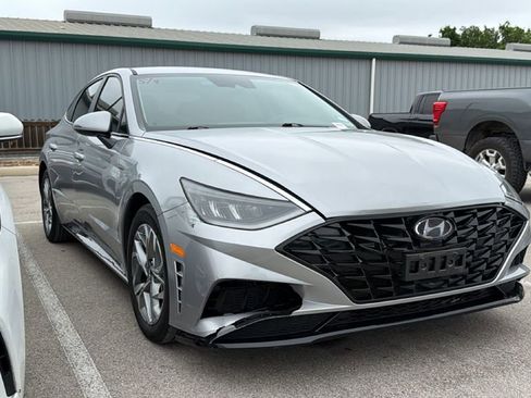 Used 2023 Hyundai Sonata SEL FWD image 3