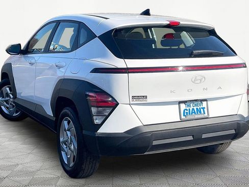 Used 2024 Hyundai Kona SE FWD image 4