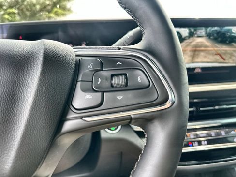 Used 2026 Buick Envista Avenir FWD image 32