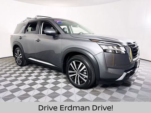 Certified 2023 Nissan Pathfinder Platinum w/ Cargo Package AWD/4WD image 1