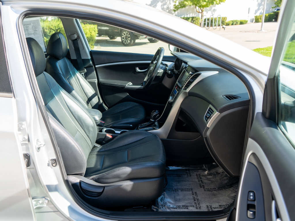 Used 2016 Hyundai Elantra GT w/ Option Group 03 FWD image 10