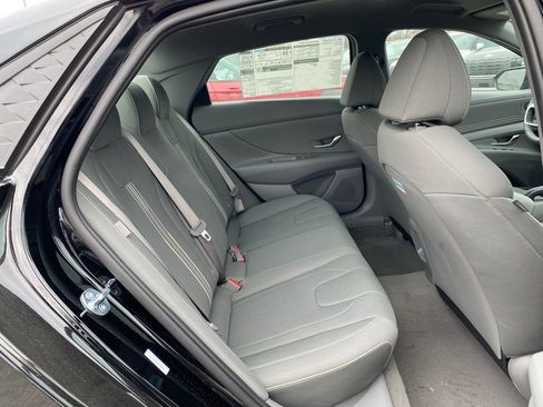 New 2026 Hyundai Elantra Sport FWD image 32