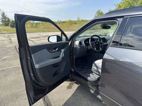 Used 2022 Chevrolet Blazer LT AWD/4WD image 9