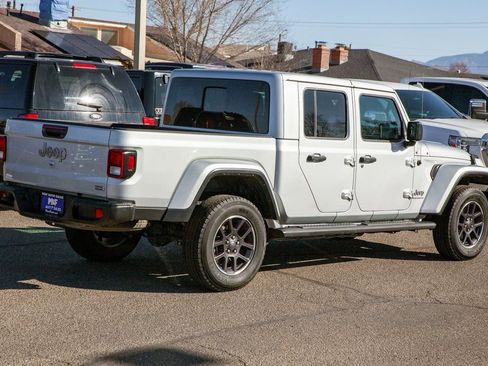 Used 2023 Jeep Gladiator Overland image 5