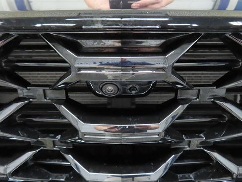 Used 2025 Chevrolet Silverado 1500 ZR2 w/ Technology Package image 54