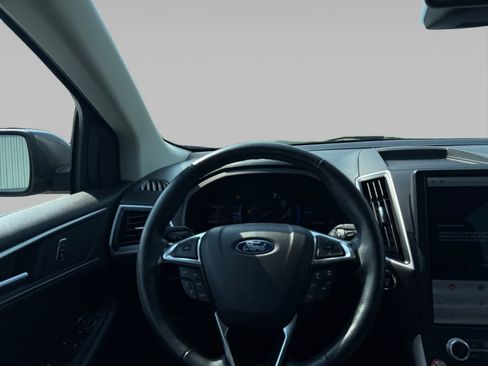 Used 2024 Ford Edge SEL AWD/4WD image 14