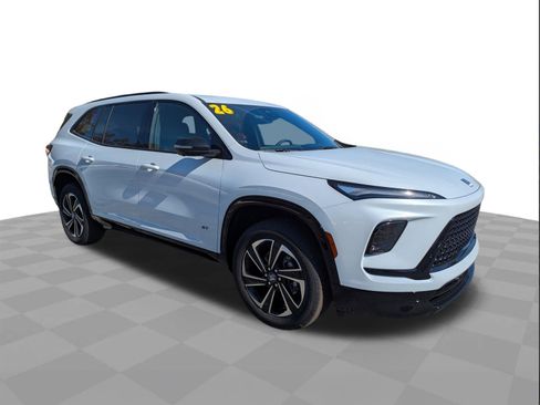 New 2026 Buick Enclave Sport Touring w/ Power Package image 2