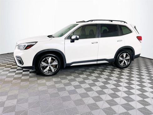 Used 2019 Subaru Forester Touring image 4