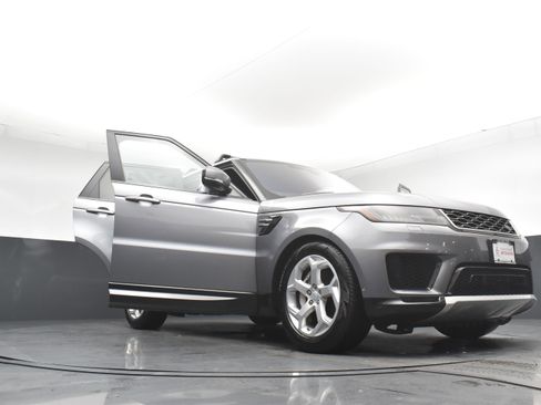 Used 2020 Land Rover Range Rover Sport HSE image 34