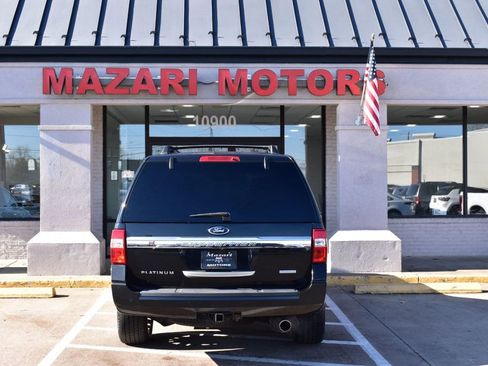 Used 2015 Ford Expedition Platinum image 10