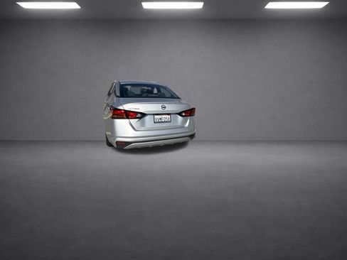 Used 2021 Nissan Altima 2.5 S FWD image 22