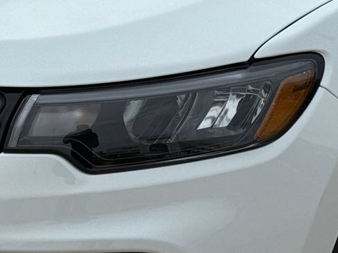 New 2026 Jeep Compass Latitude AWD/4WD image 4