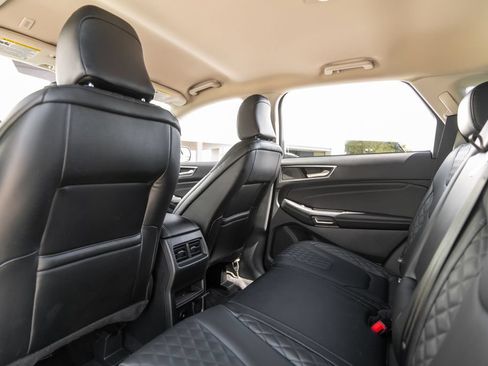 Used 2024 Ford Edge Titanium AWD/4WD image 15