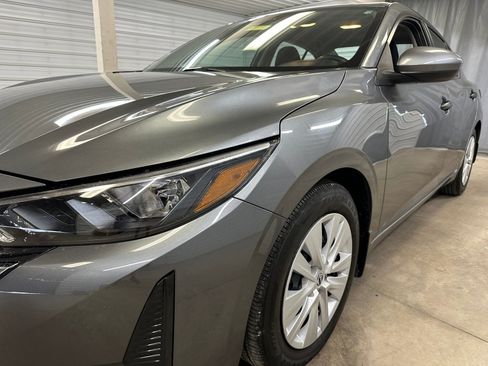Used 2024 Nissan Sentra S FWD image 28