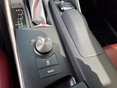 Used 2016 Lexus IS 200t RWD image 21