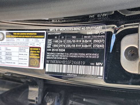 Certified 2025 Mercedes-Benz GLC 300 4MATIC image 34
