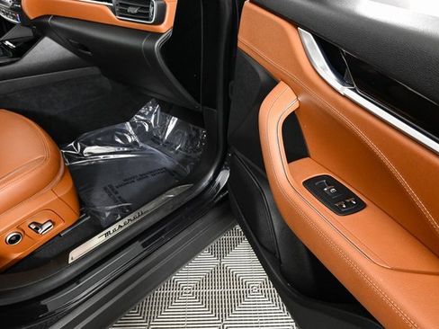 Used 2022 Maserati Levante GT image 24