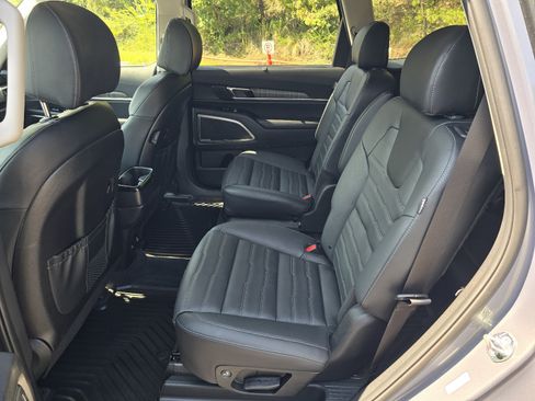 Used 2025 Kia Telluride SX Prestige AWD/4WD image 11