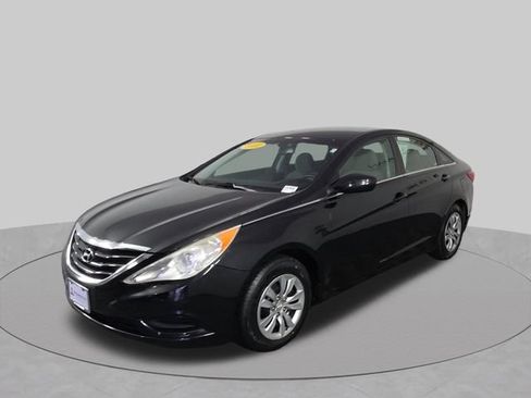 Used 2012 Hyundai Sonata GLS FWD image 4